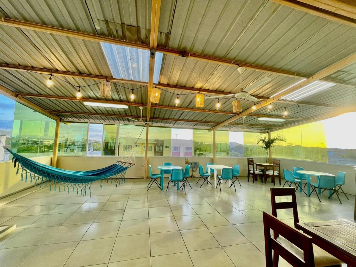 Reef Hostel Manta Exterior photo